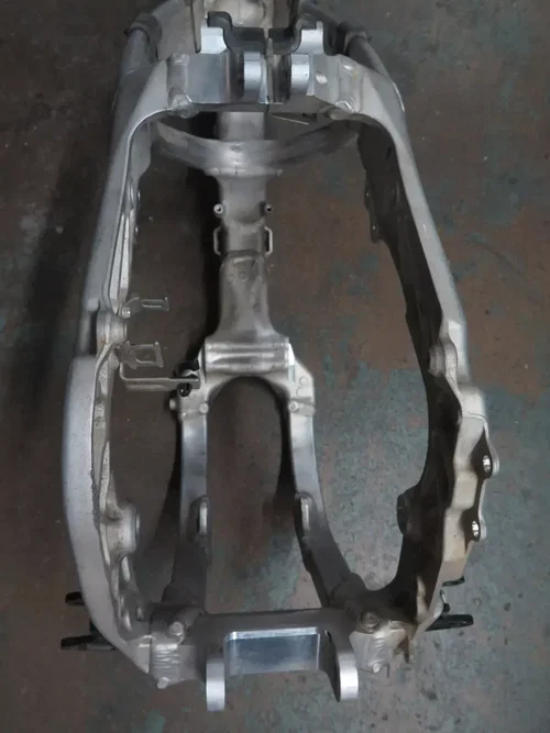 image167238842374_9_1736293947591_1920x2560 2016 Honda CRF450R OEM Frame (CRF450 CRF 450R 450 Chassis Stock 16)