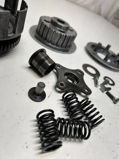 image256768476831_17_1744253992776_1920x2560 84 1984 HONDA XR350R xr 350 r OEM Clutch Basket Plates Assembly Hardware WEAR!