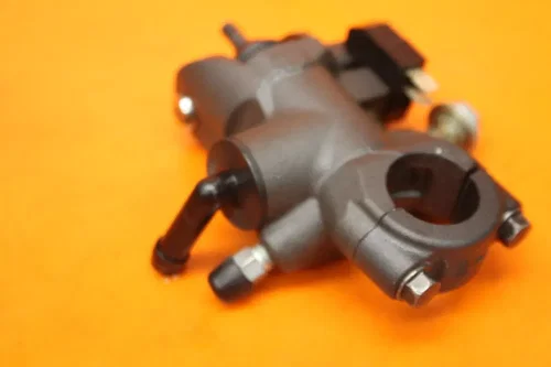 08-09 SUZUKI GSXR600 750 FRONT BRAKE MASTER CYLINDER