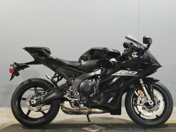 2027 Yamaha YZF-R9