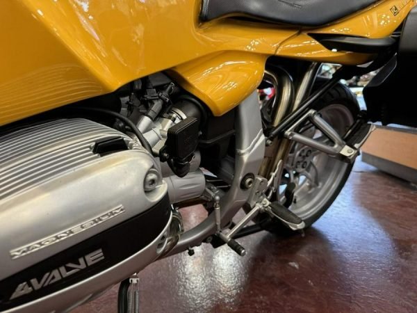 0b7d_l 1999 BMW R1100S