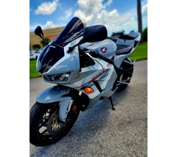 2025 Honda CBR600RR