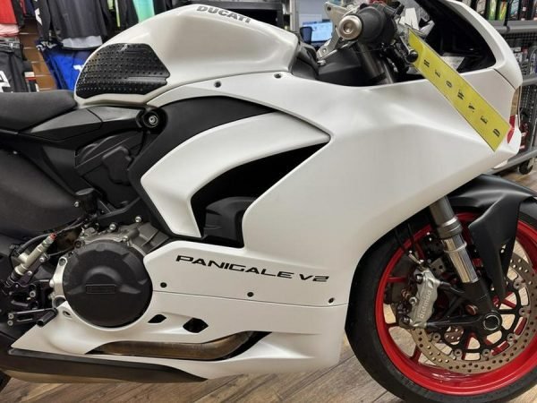 2023 Ducati Panigale V2 White Rosso Livery