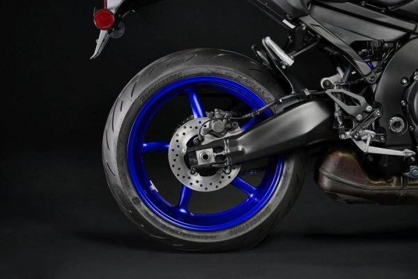 4b3a_l 2027 Yamaha YZF-R9