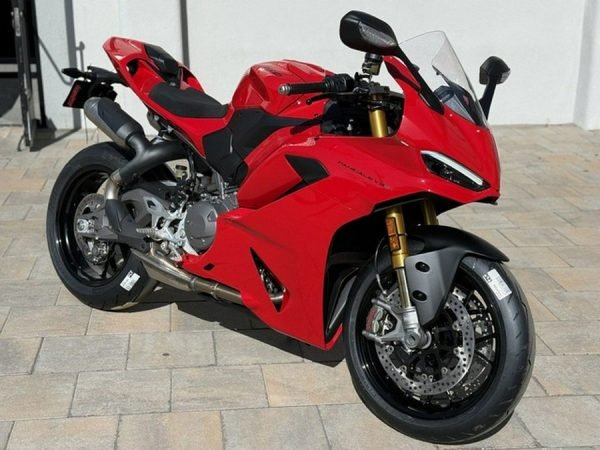2027 Ducati Panigale V2 S Ducati Red
