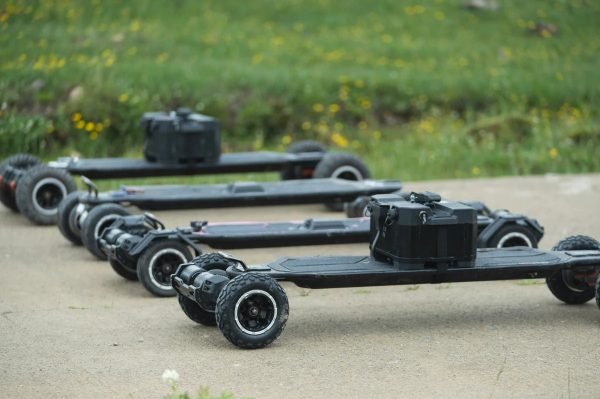 7_dc063176-ef6c-4129-b015-97bb680576f1 Exway Atlas Pro 4WD Electric Skateboard