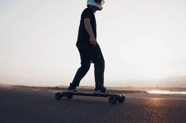 999_da9b34d9-58cf-436c-9044-c815555daa65 Exway Atlas Electric Skateboard