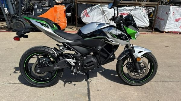 2024 Kawasaki Z e-1 ABS