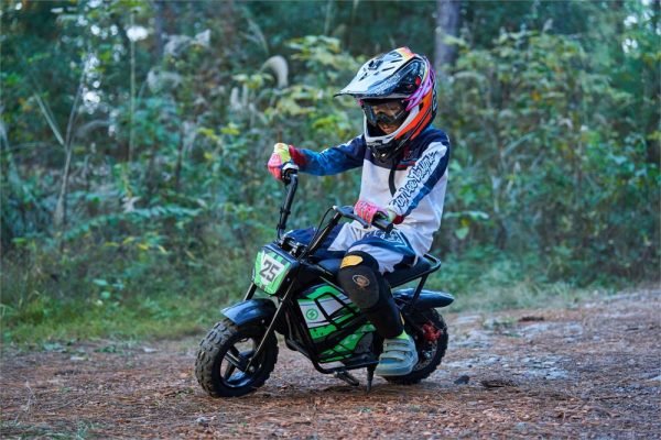 MT-MiniBike-24v-250w_Black_13 MotoTec 24V/9Ah 250W Electric Mini Bike