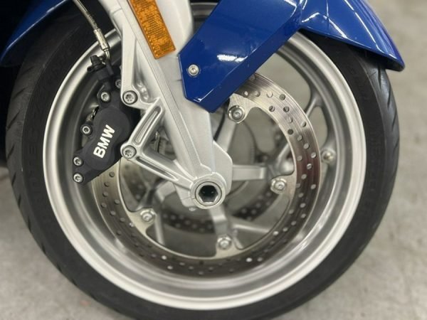 a83e_l 2005 BMW K 1200 S