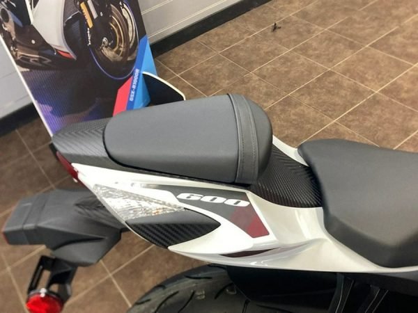 2027 Suzuki GSX-R 600