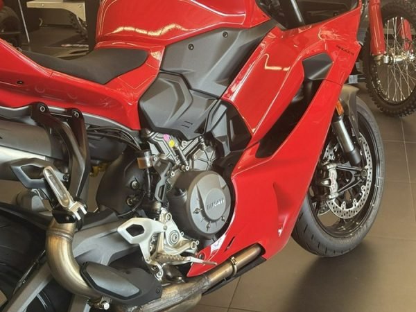2026 Ducati Panigale V2