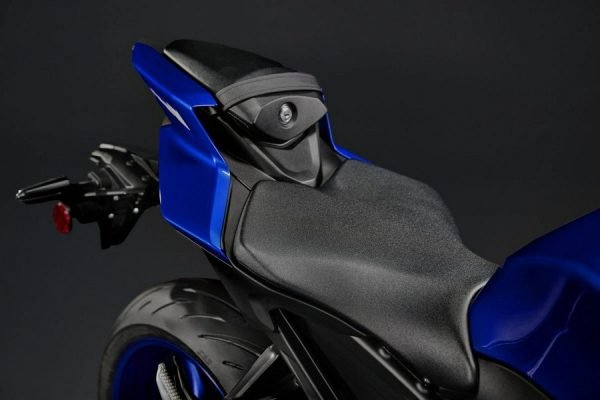ec65_l 2027 Yamaha YZF-R9