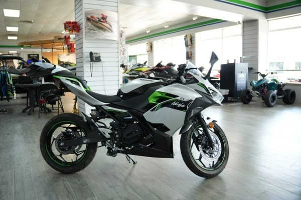 f986_l 2024 Kawasaki Ninja e-1 ABS