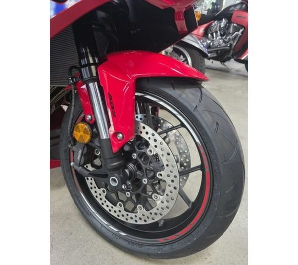 fdab_l 2026 Honda CBR650R E-Clutch
