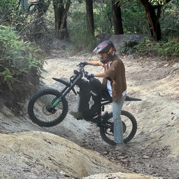 freego-x3-electric-dirt-bike-forested-rock-gully Freego X3 / X3 Pro 72V 40Ah/50Ah 8000W Off-Road Electric Dirt Bike