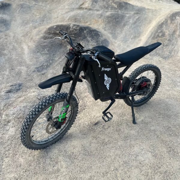 freego-x3-electric-dirt-bike-smooth-rocky-landscape Freego X3 / X3 Pro 72V 40Ah/50Ah 8000W Off-Road Electric Dirt Bike
